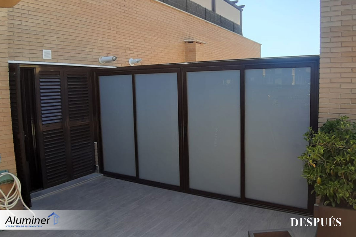 Armario-almacenaje-en-terraza-cerramientos-ventanas-albacete-aluminer-1 -  ALUMINER